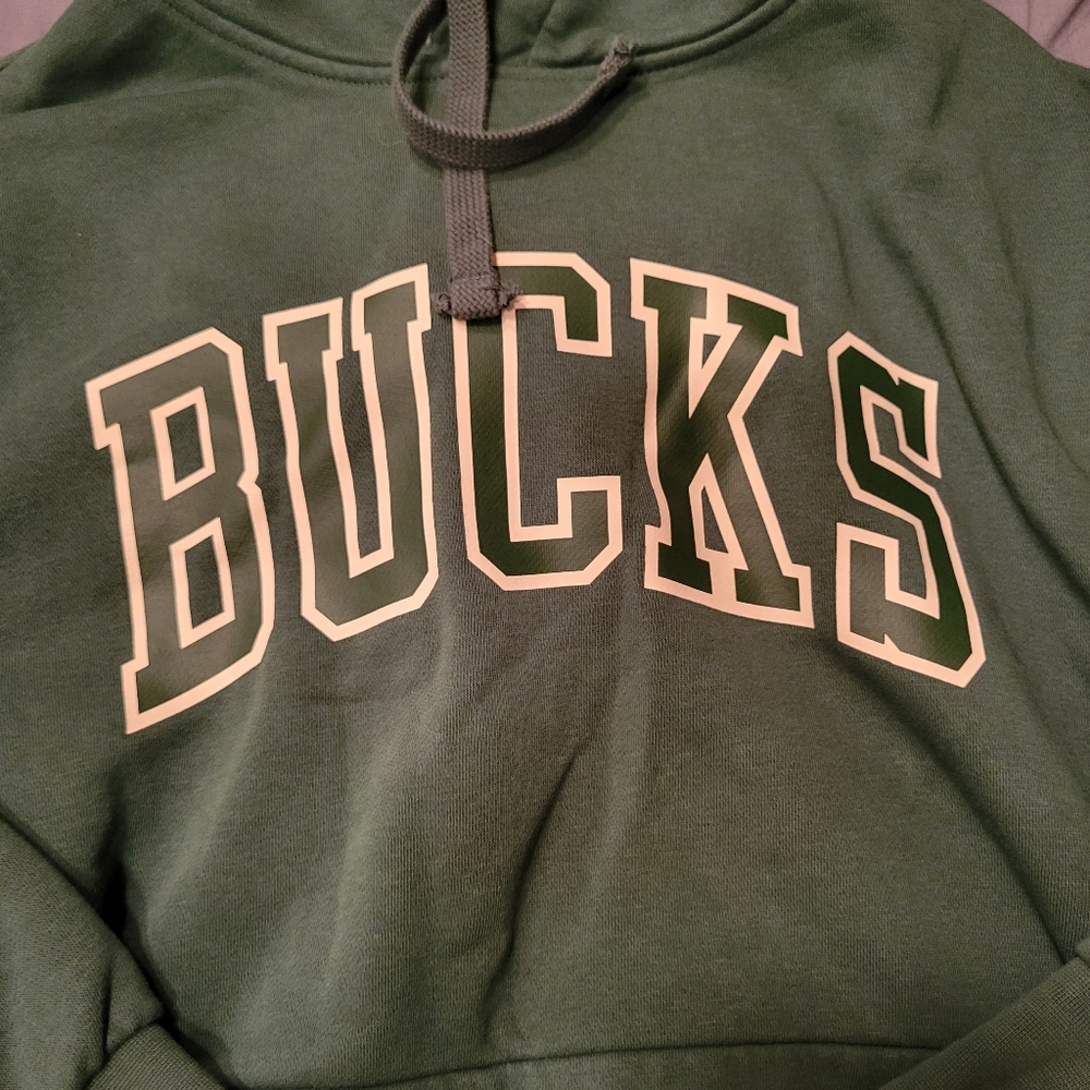 Milwaukee Bucks nike hoodie